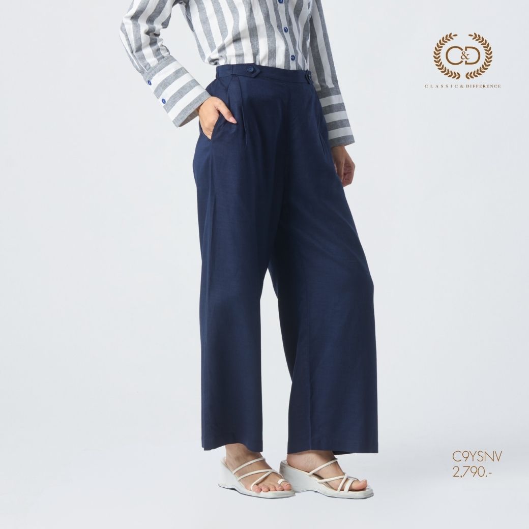 C9YSNV (6) กางเกงขายาวผู้หญิง มุมข้าง ขาทิ้งตัว ผ้าลินิน สีกรมท่า C&D